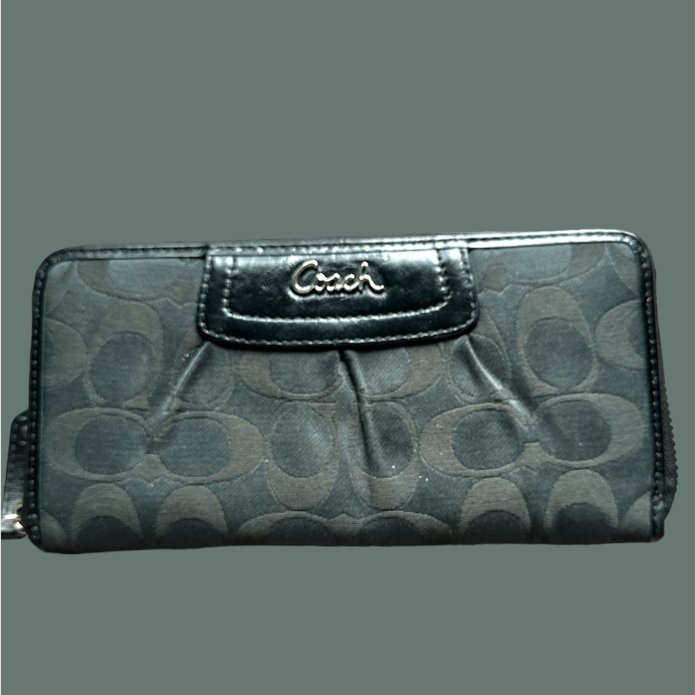 Coach Wallet Accordion - Picture 5 of 10